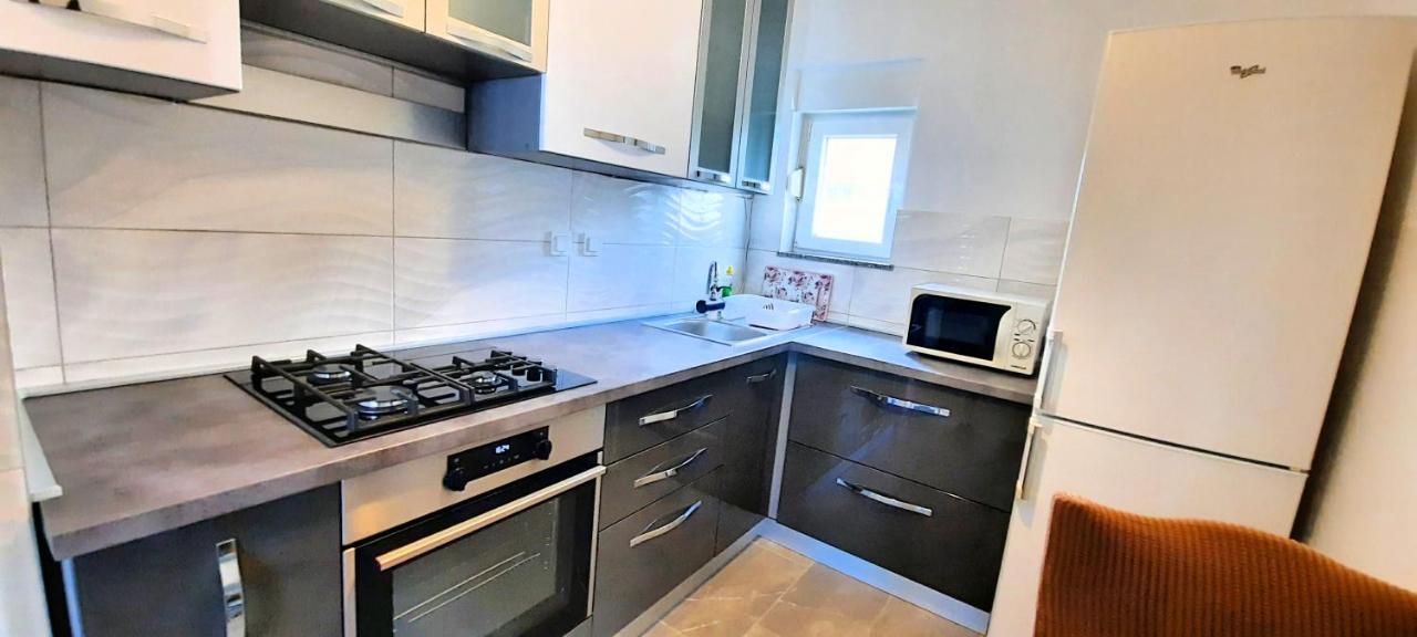 Apartment Miroslav クルク エクステリア 写真