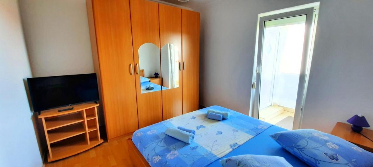 Apartment Miroslav クルク エクステリア 写真